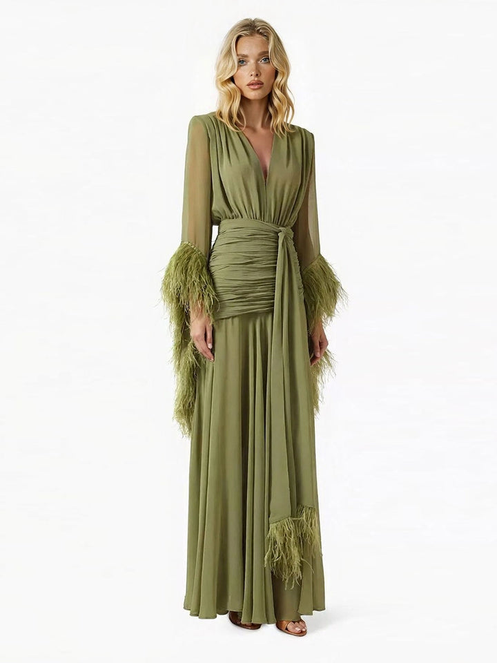 Michelle elegante Chiffon-Maxi-Robe mit Federn