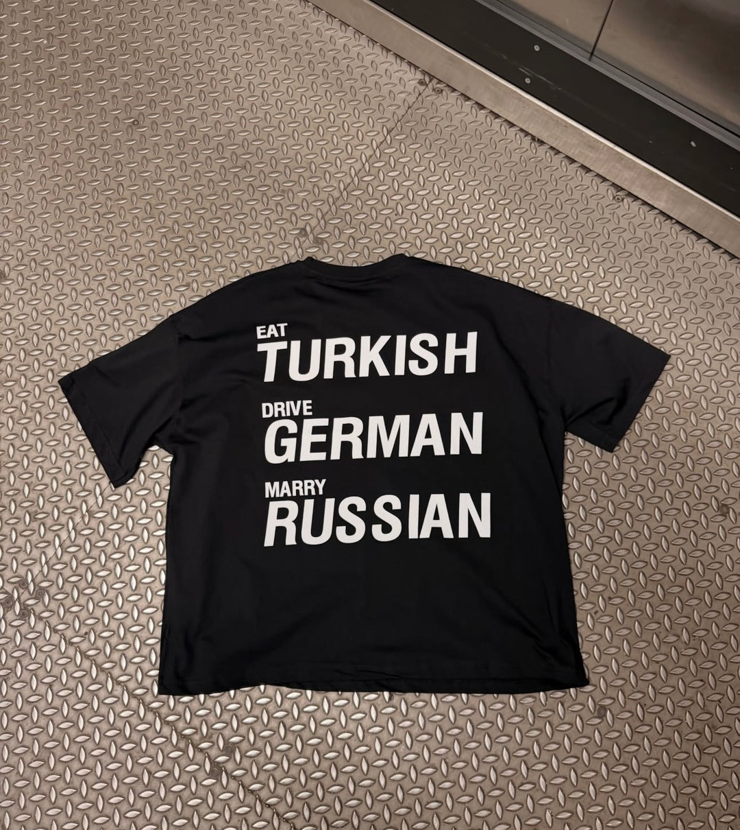 Everyday Tee – Oversized T-Shirt