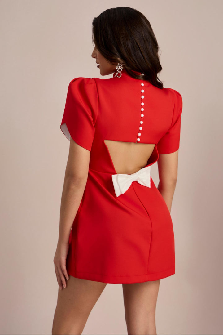 Adela Cut-Out Bowknot Minikleid Detailansicht Cut-Out - KYMA
