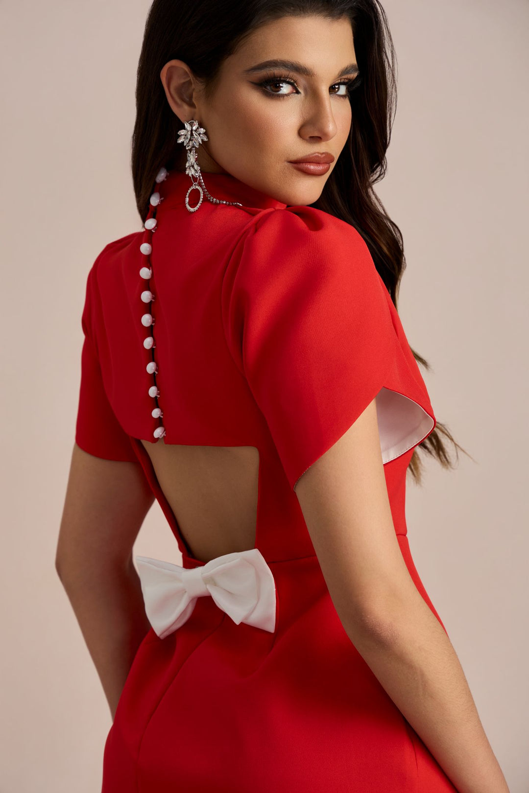 Adela Cut-Out Bowknot Minikleid Stoffdetail - KYMA