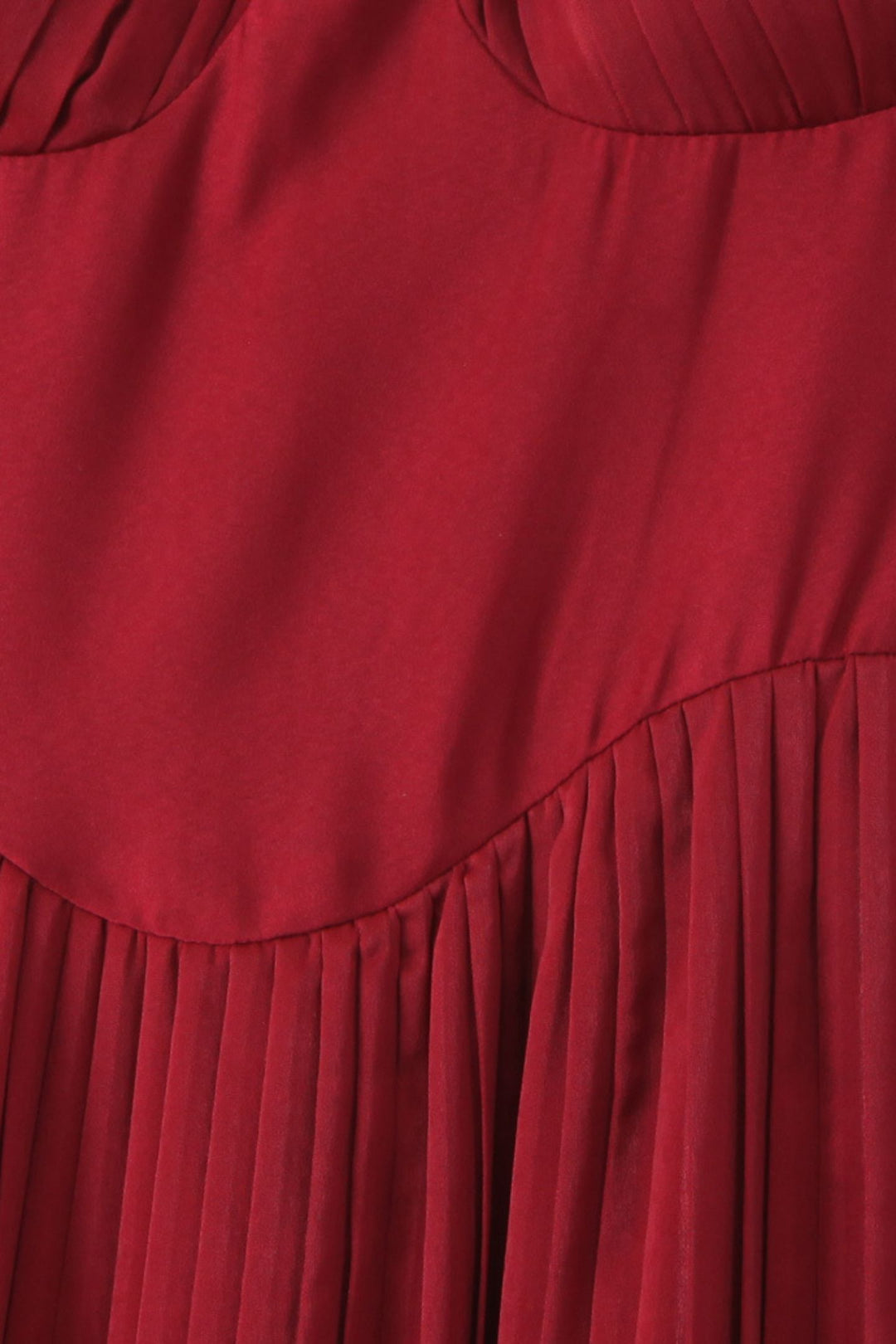Detail Federn und Pailletten am Cecilia Kleid - KYMA