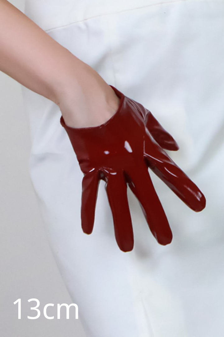 Verschiedene Längen von PU-Lederhandschuhen nebeneinander - KYMA