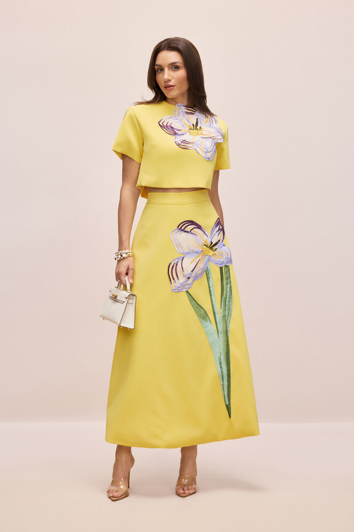 Angelica Blumen-Applikations-Kurzarm-Oberteil & Rock-Set Seitenansicht – KYMA