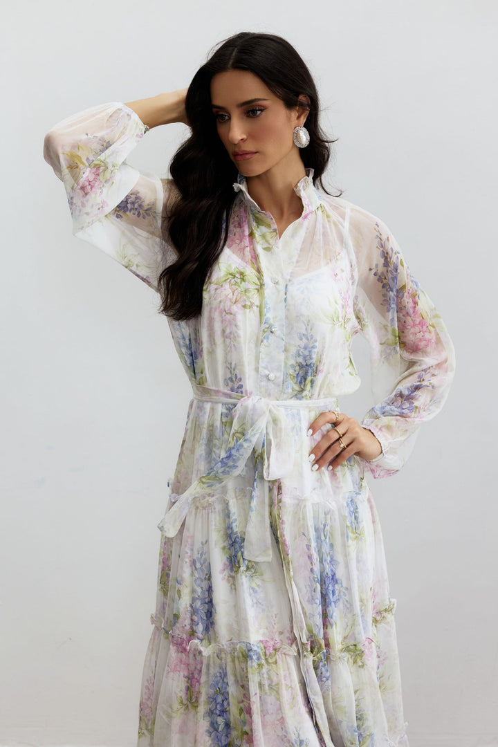 Detailansicht des Blumenprints auf dem Angelica Kleid - KYMA