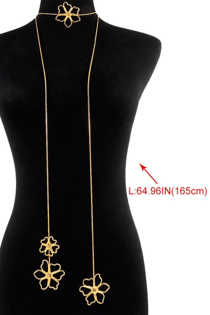 Styling-Beispiel der Blumen-Halskette - KYMA