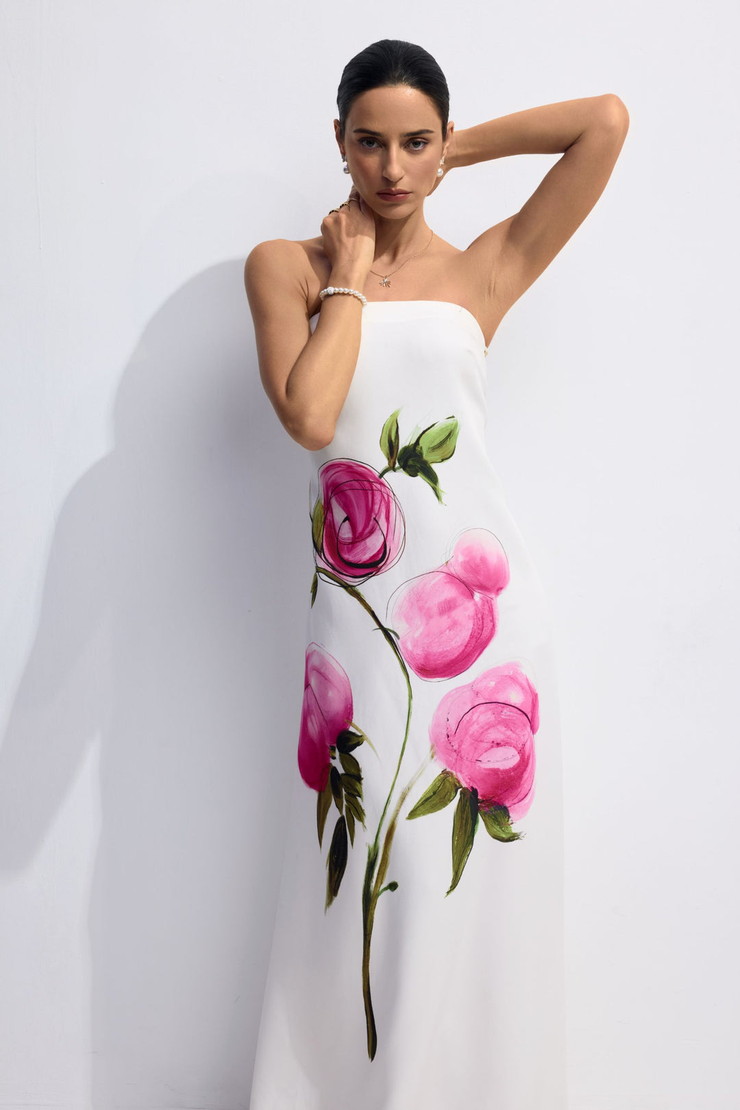 Dorothy trägerloses Satin-Maxikleid mit Blumenprint – KYMA