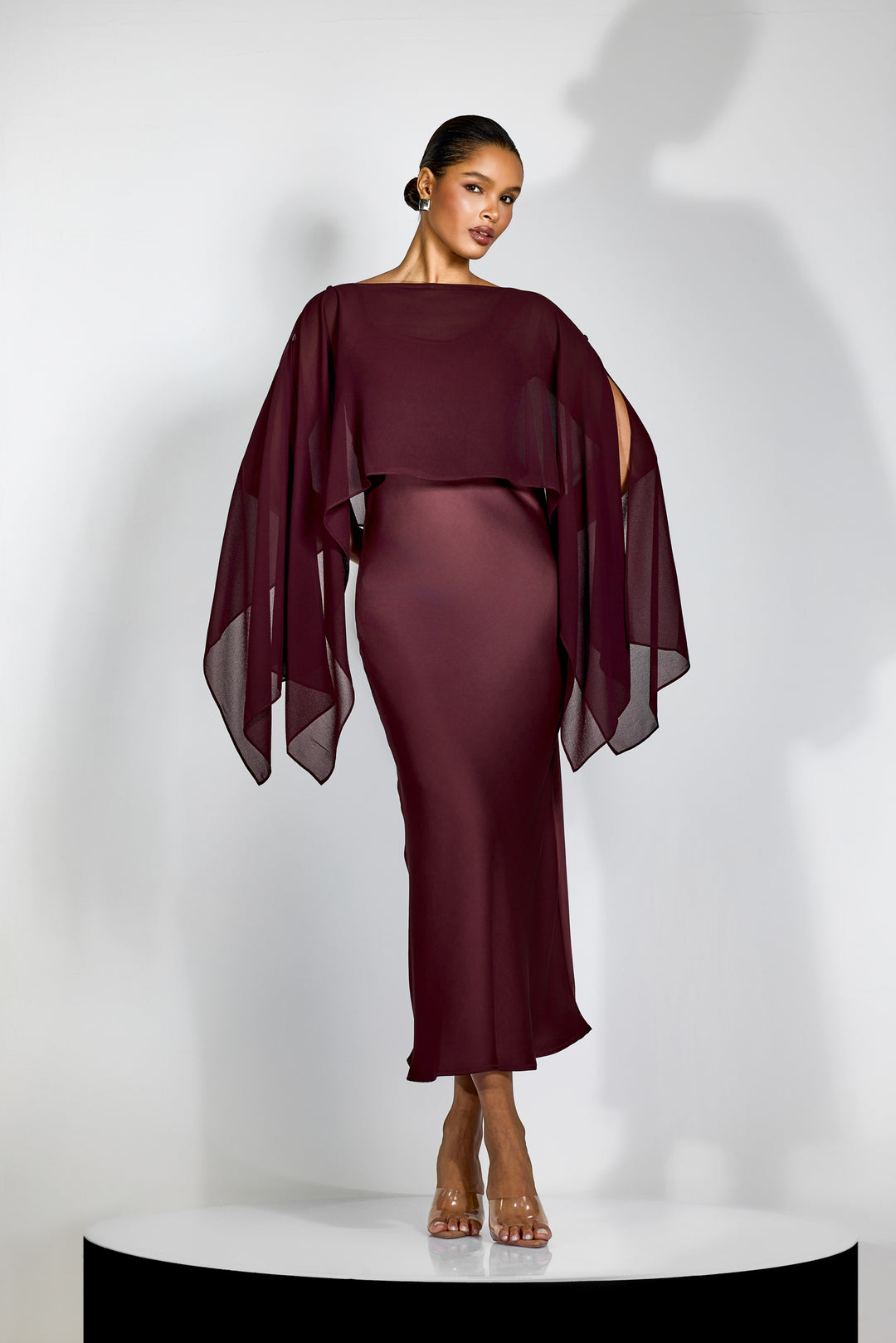 Elena Spaghettiträger Maxi-Kleid mit Cape-Bluse Modelansicht - KYMA