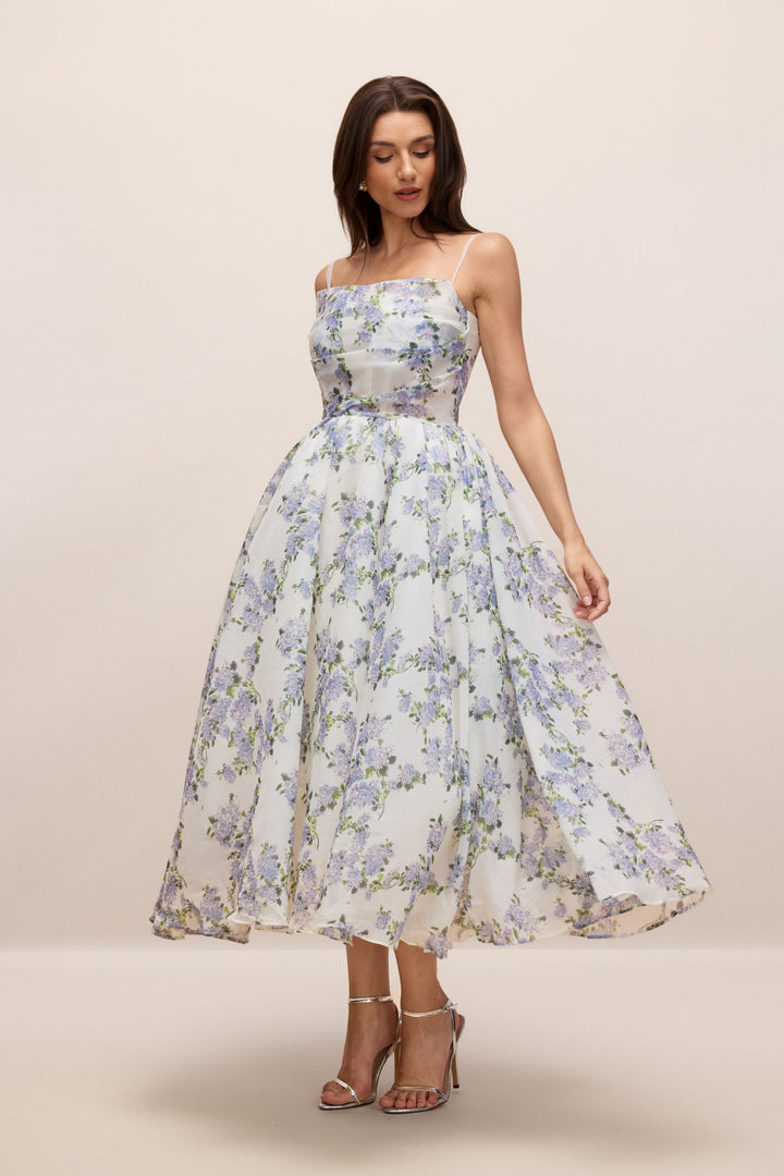 Ella Blumenmuster Chiffon Midikleid an Model Vorderansicht - KYMA