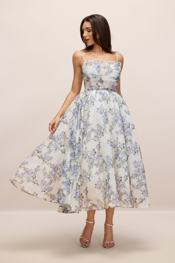 Ella Blumenmuster Chiffon Midikleid an Model Seitenansicht - KYMA