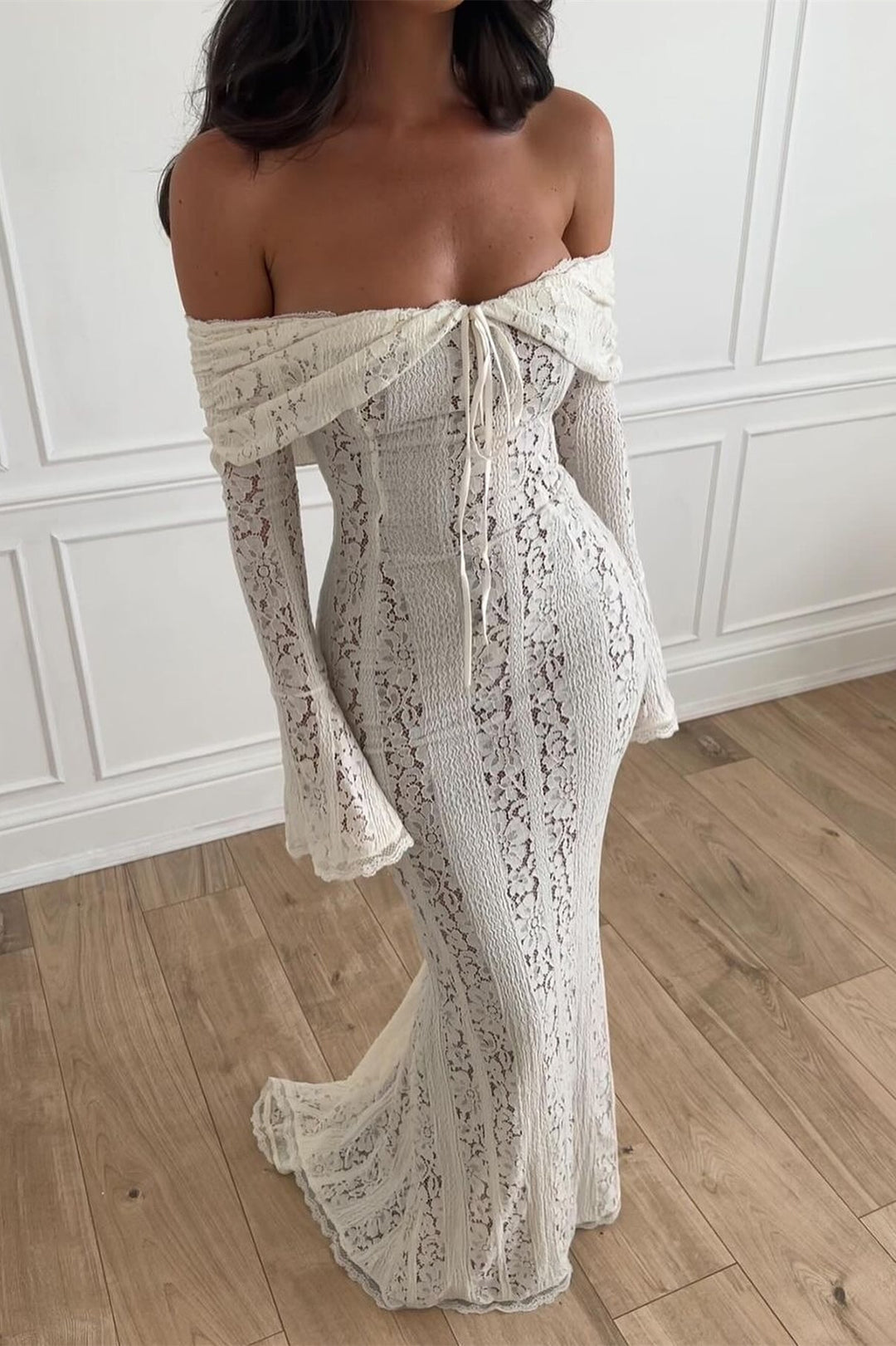 Emily Maxikleid, seitliche Ansicht - KYMA