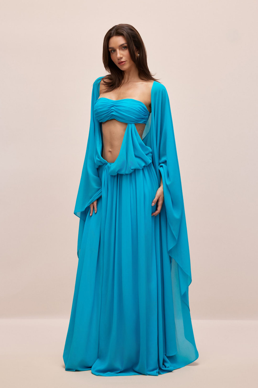 Maxikleid mit abnehmbarem Cape - KYMA