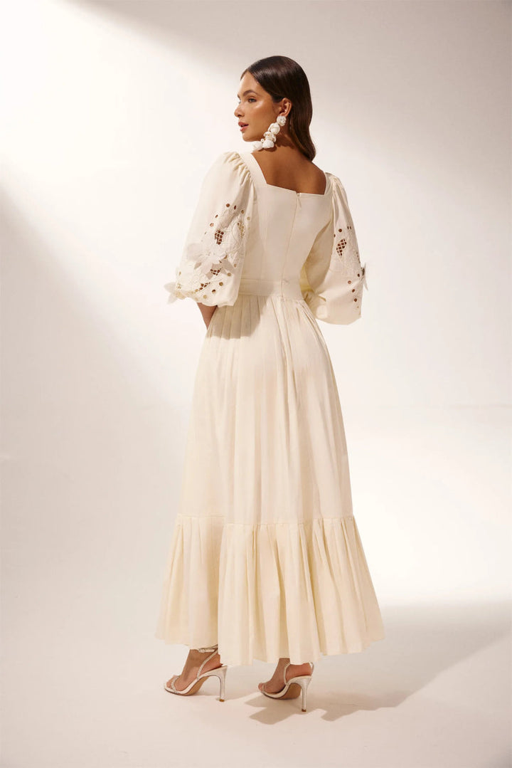 Das Eunice Kleid aus verschiedenen Winkeln - KYMA
