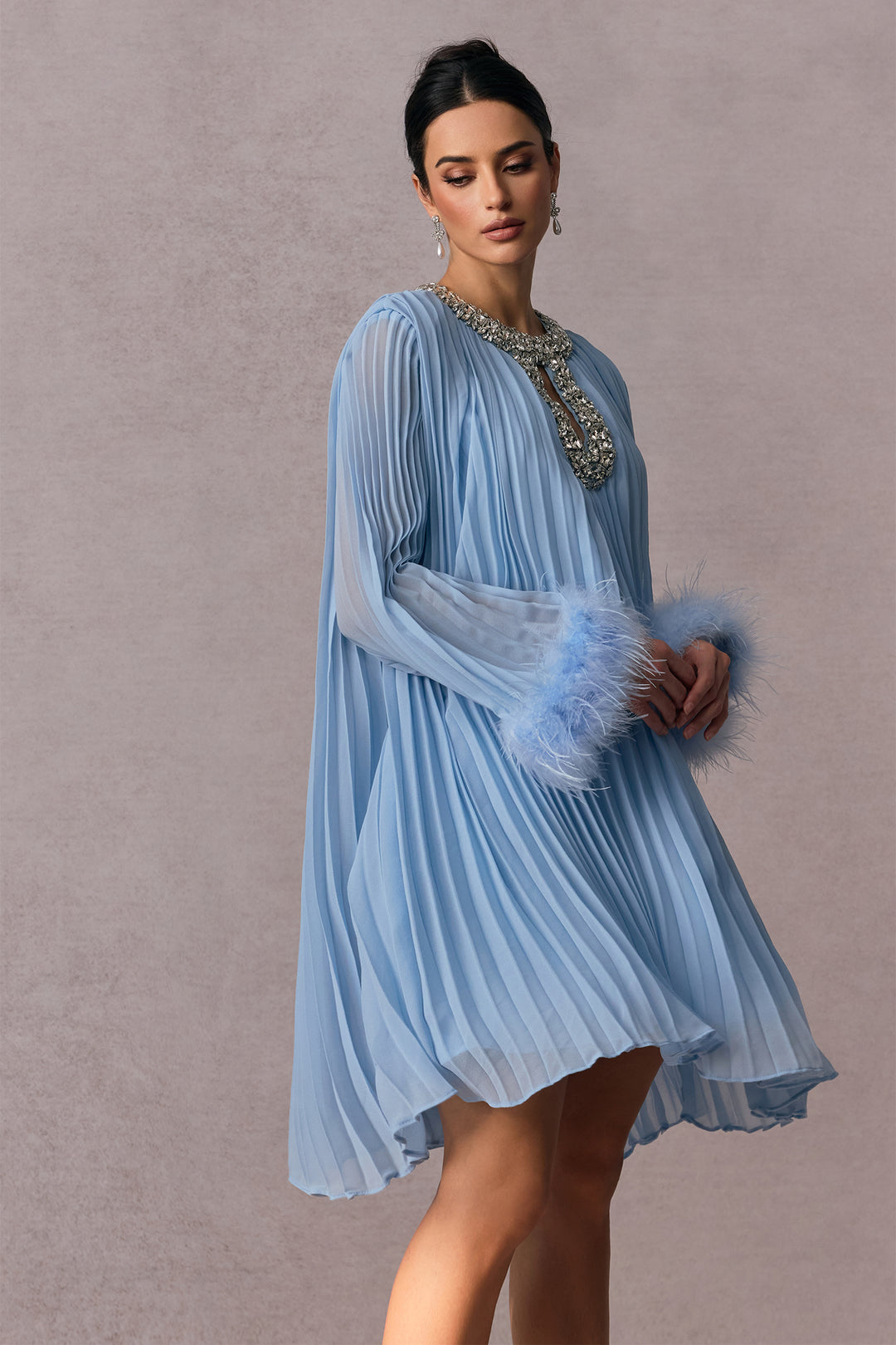 Gabrielle Diamant-Minikleid Stoffstruktur