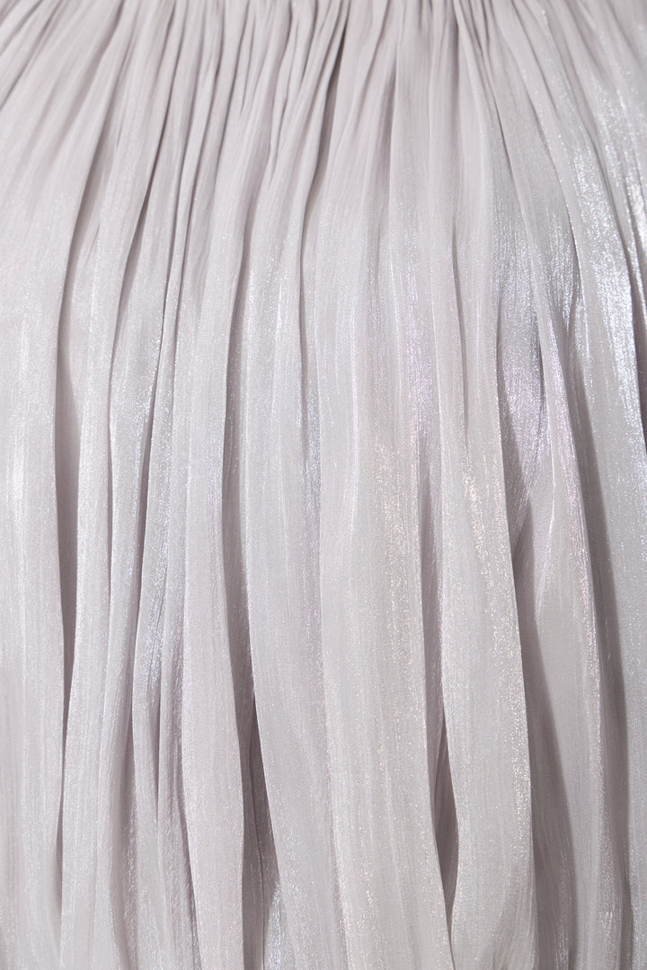 Graues Maxikleid mit Drapierung und Raffung – KYMA