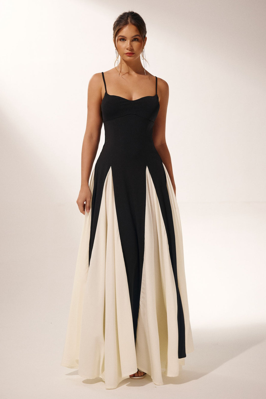 Griselda eleganter Maxikleid mit Farbblock für Damen - KYMA