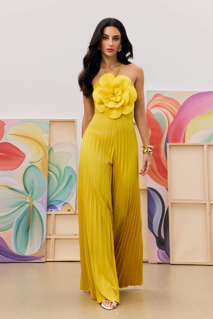 Jessica Jumpsuit mit 3D-Blumenapplikation und weitem Bein - KYMA