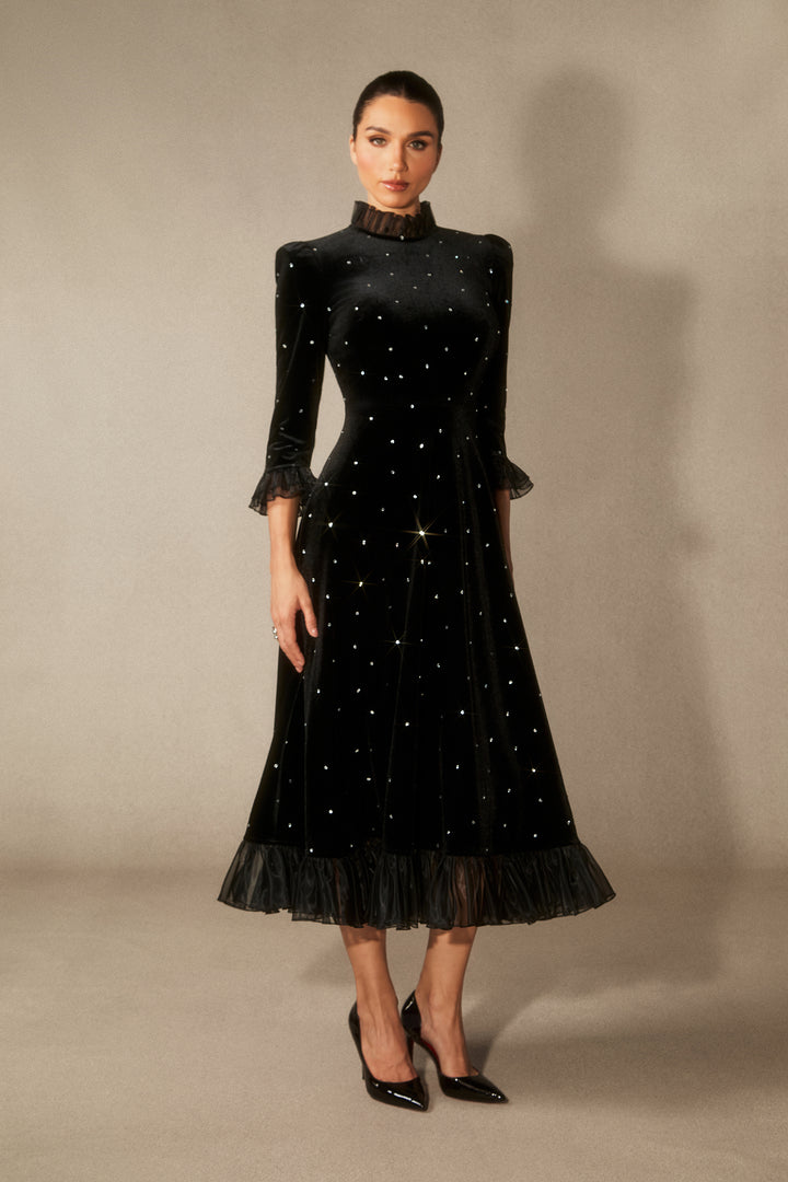 Jolie Diamante Rüschen Samt Maxikleid Detail Ärmel KYMA