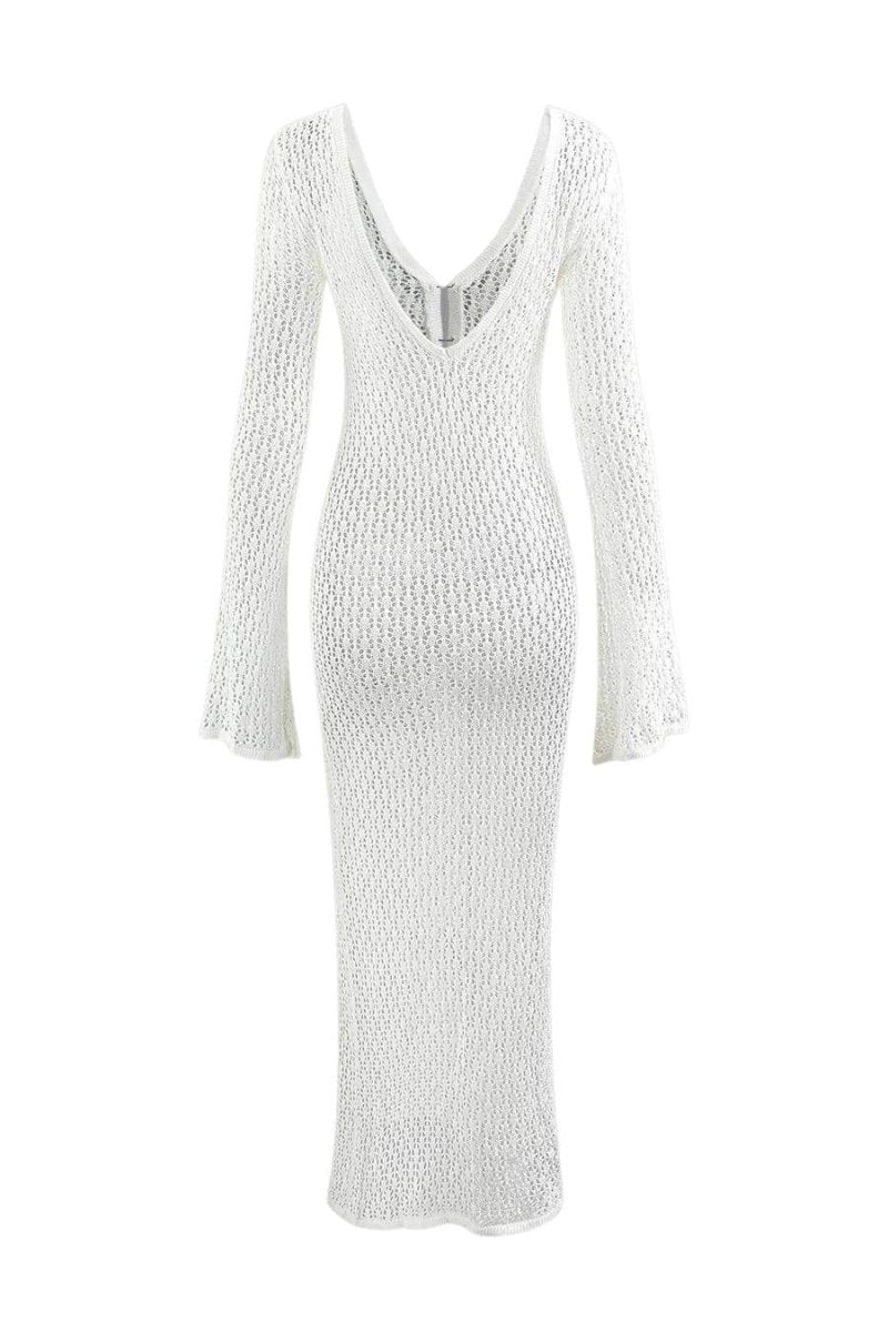 Josie V-Ausschnitt Cut-out Strick Maxikleid im Detail mit Stofftextur - KYMA