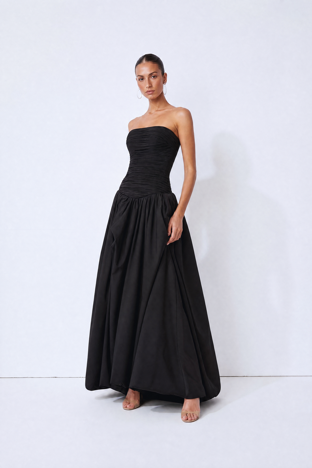 Juliana florales Maxikleid mit Bubble-Saum – KYMA