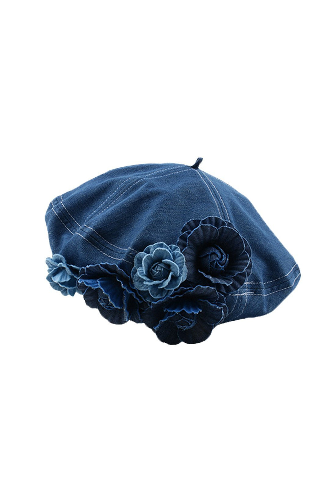 Das Camellia Denim Barett als Teil eines Outfits - KYMA