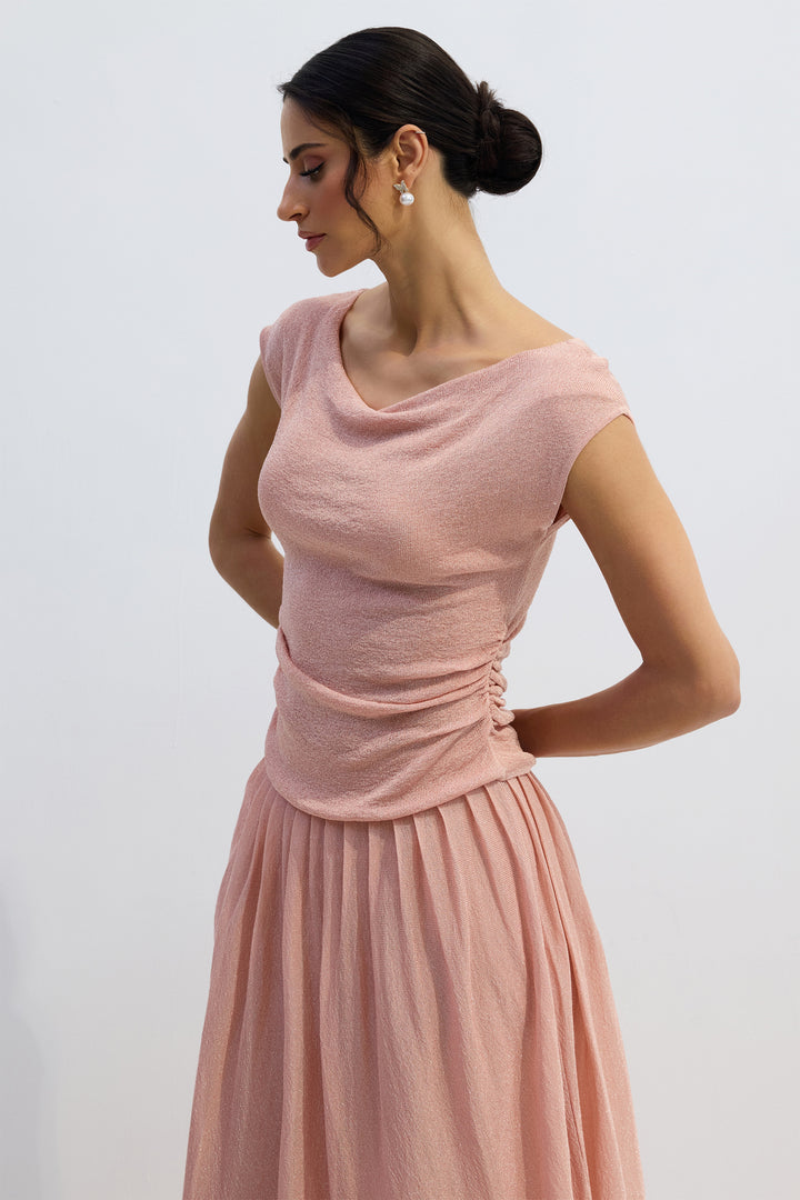 Nahaufnahme des Strickmaterials vom Lois Set - KYMA
