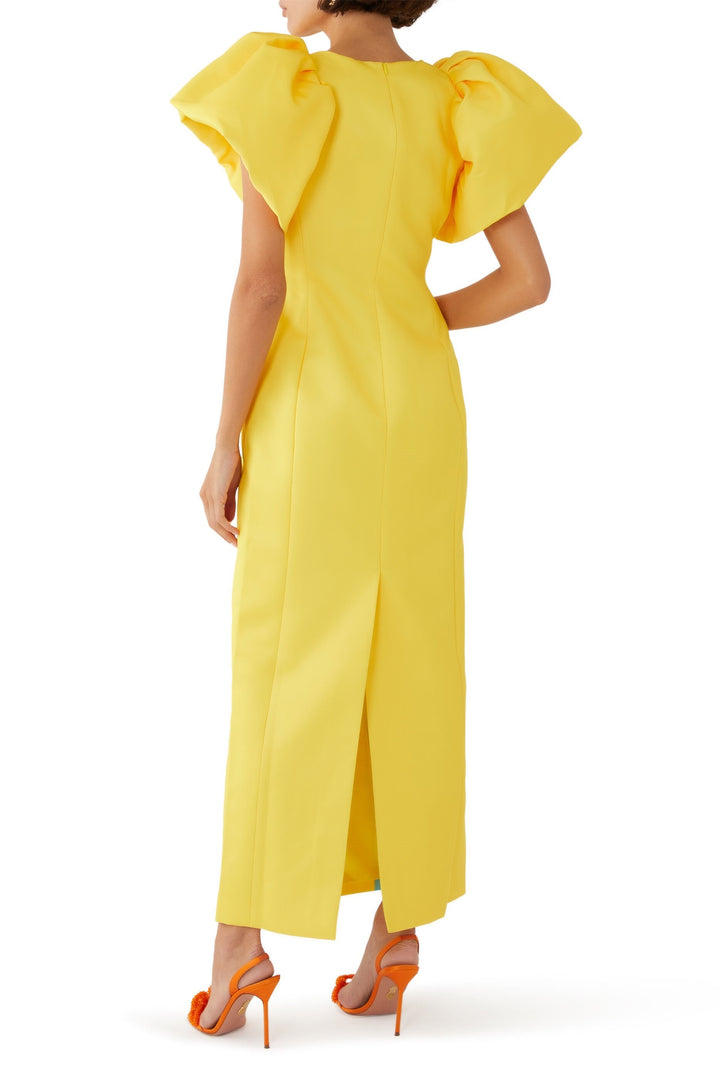 Das Lorraine Maxikleid mit einem schicken Gürtel – KIYMA
