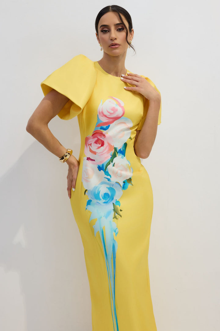 Nahaufnahme des Blumendrucks auf dem Lorraine Maxikleid - KYMA