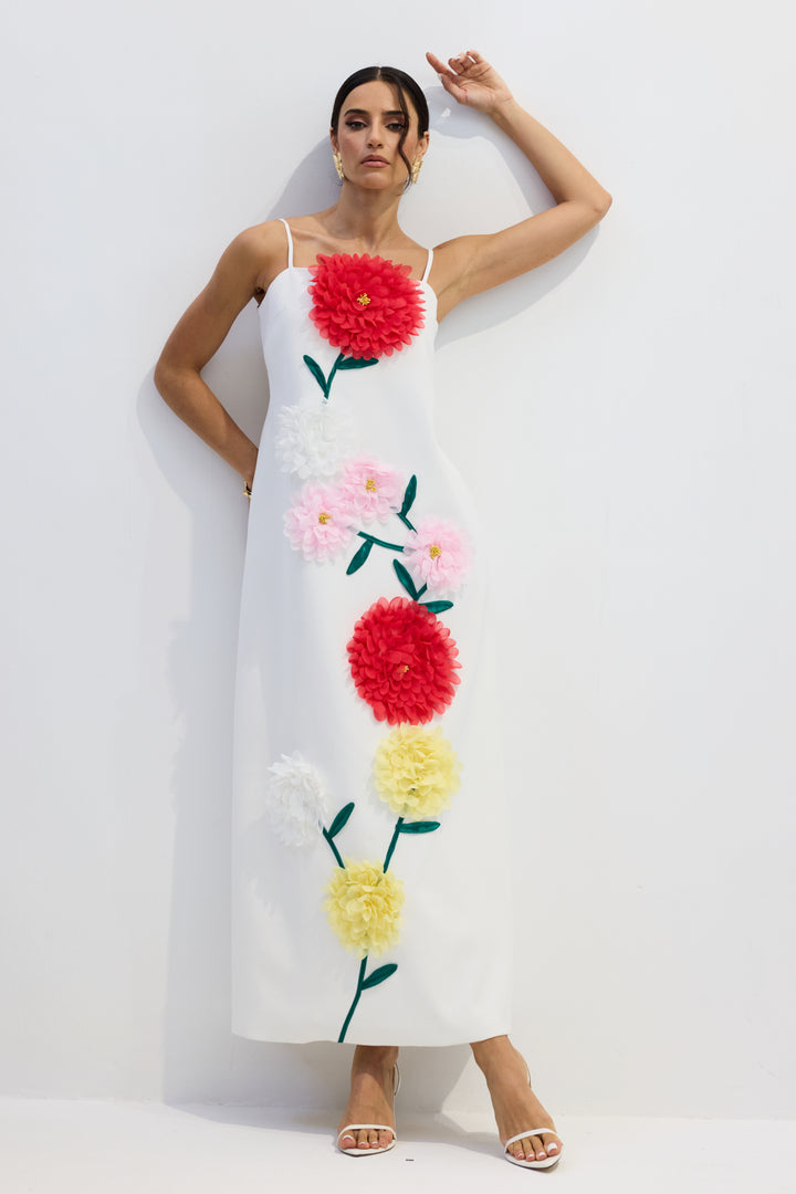 Louisa Maxikleid mit Blumenapplikationen und Spaghettiträgern - Detailblumen - KYMA