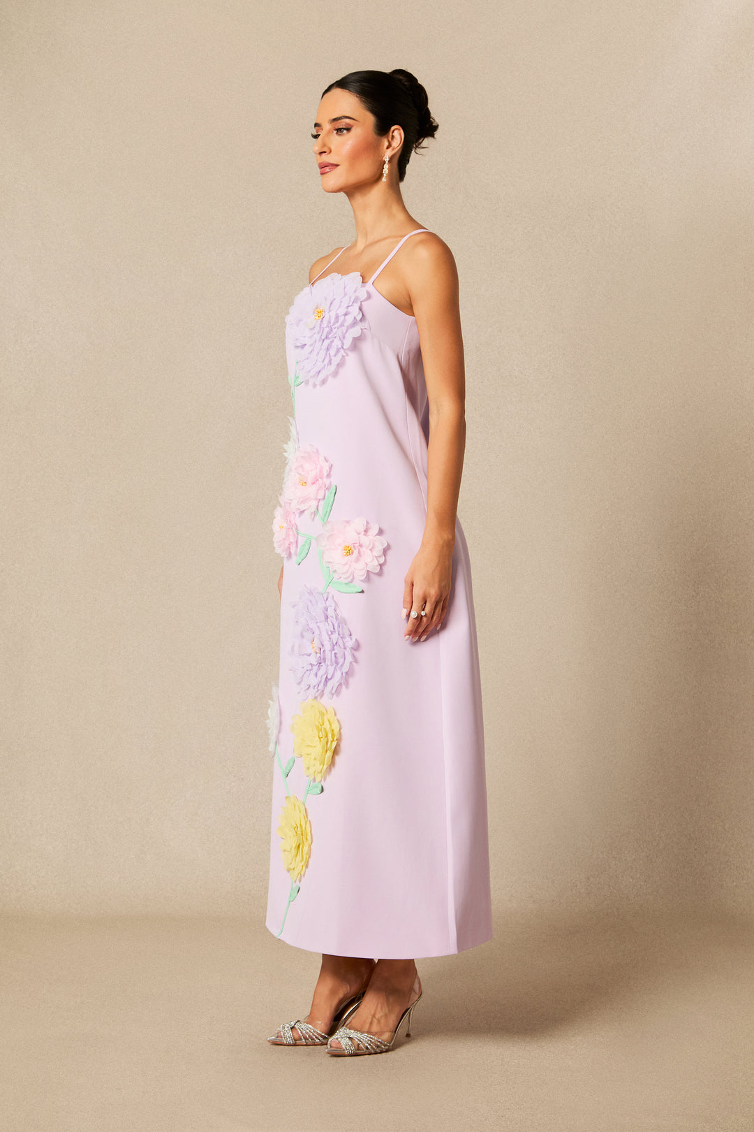 Louisa Maxikleid mit Blumenapplikationen und Spaghettiträgern - Silhouette - KYMA