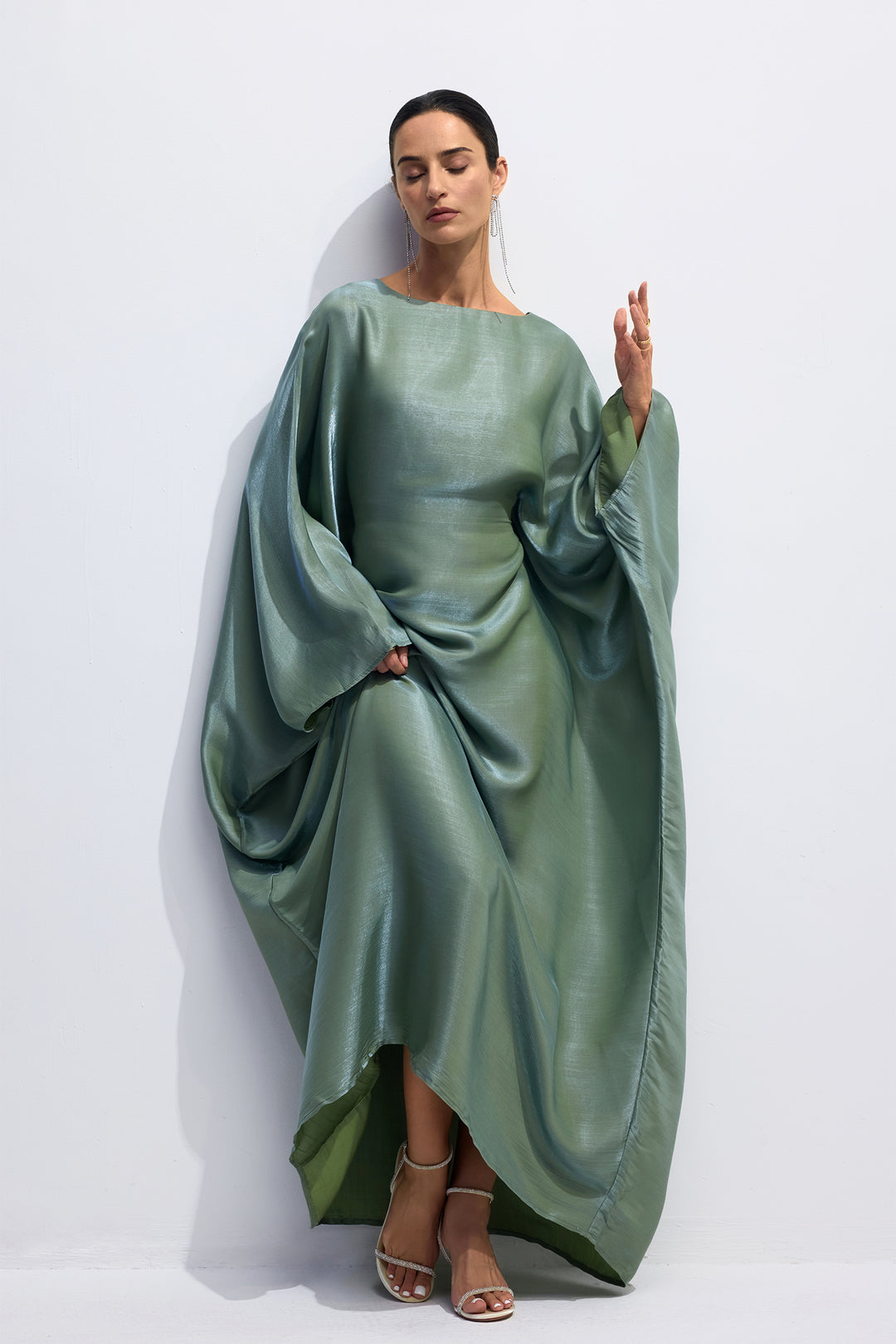 Rückansicht des Madeline Maxi Kaftans – KYMA