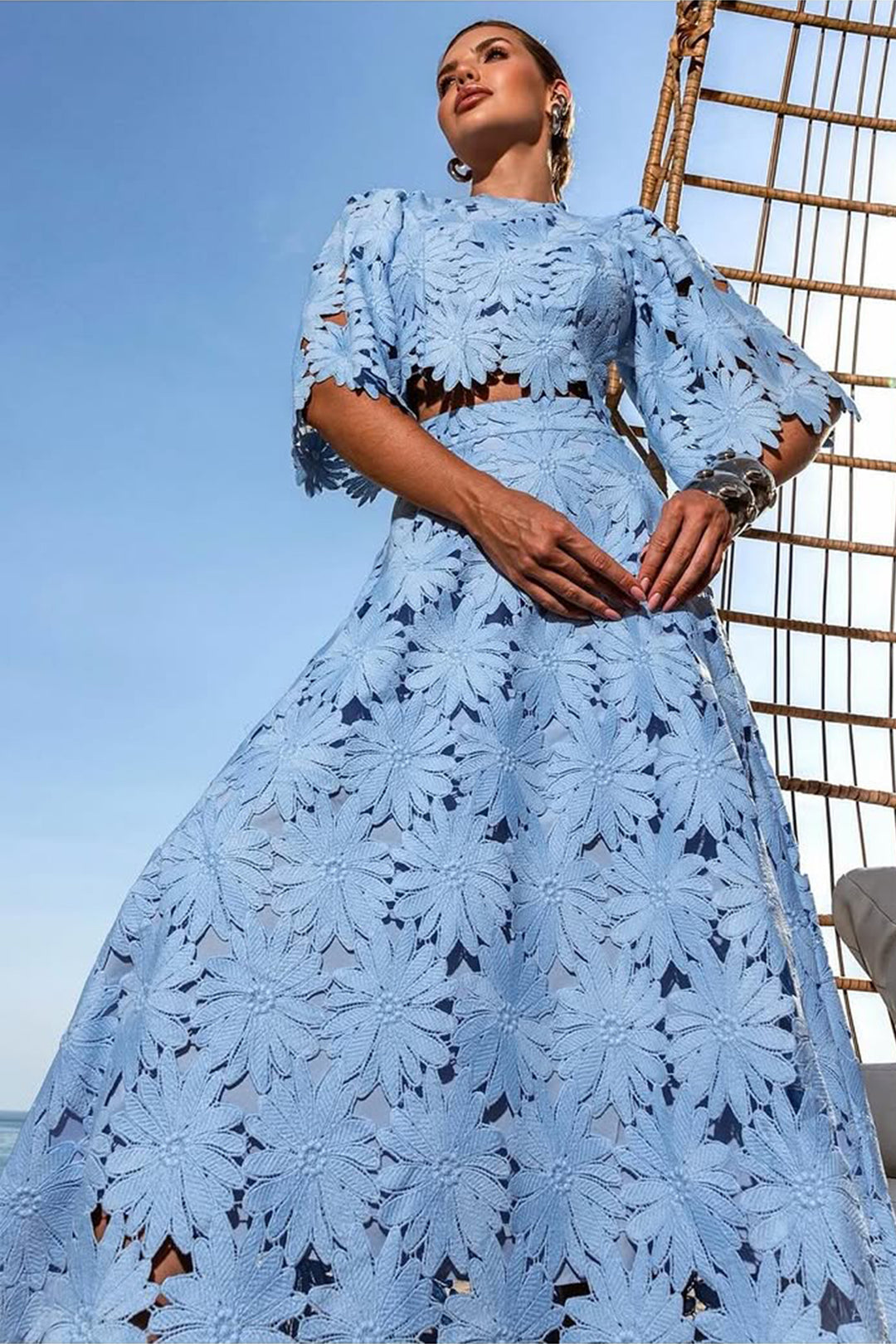 Madeline Set – Model in Bewegung