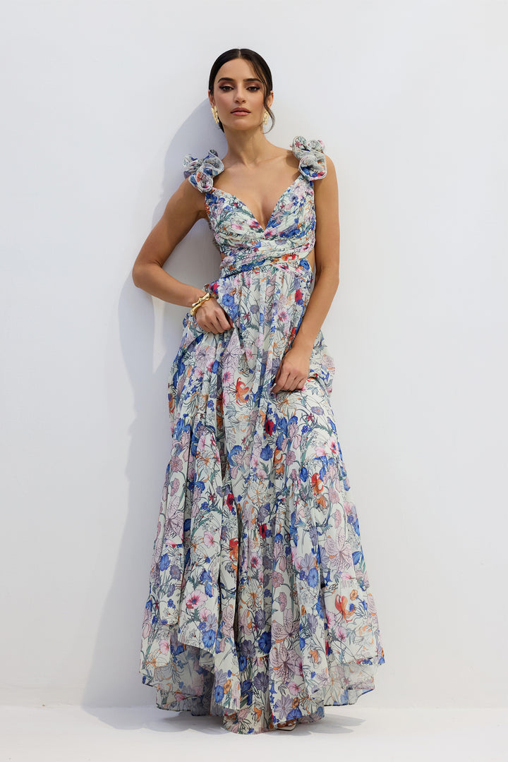 Nahaufnahme des Satin-Stoffes des Marissa Maxikleides - KYMA