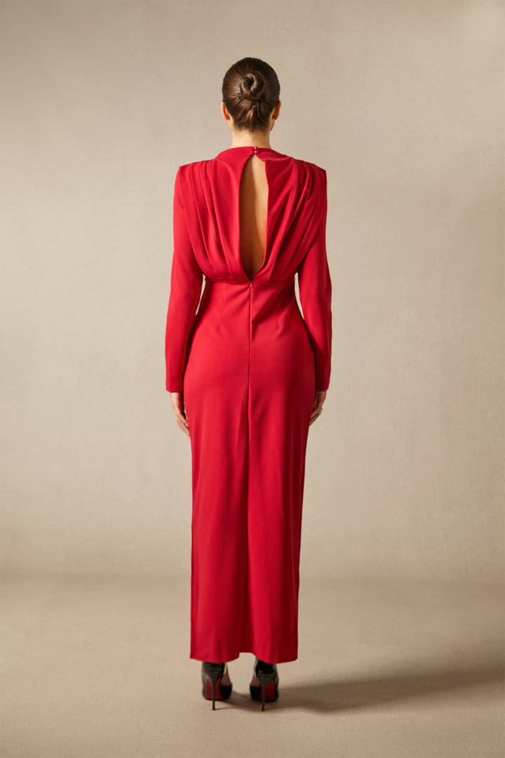 Novia Maxikleid von der Seite mit Blick auf den Schlitz - KYMA