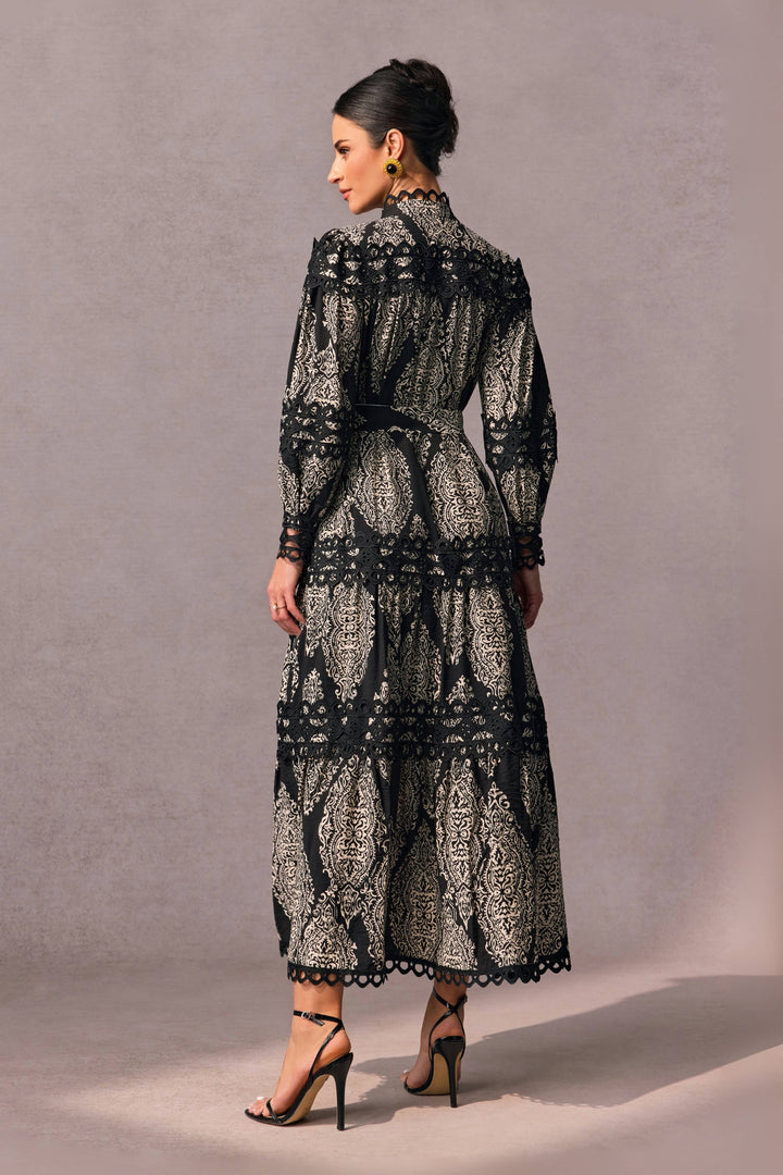 Ophelia bedrucktes Maxikleid mit Spitzenbesatz Rückansicht