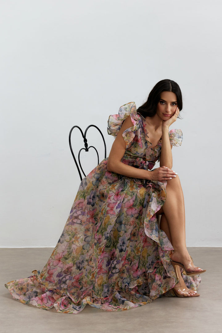 Sarah Maxikleid bei Tageslicht - KYMA