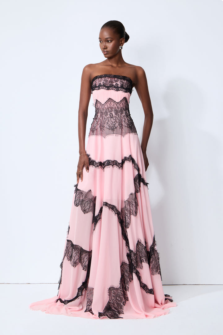 Styling-Option: Rosa Kleid mit Trägern – KYMA