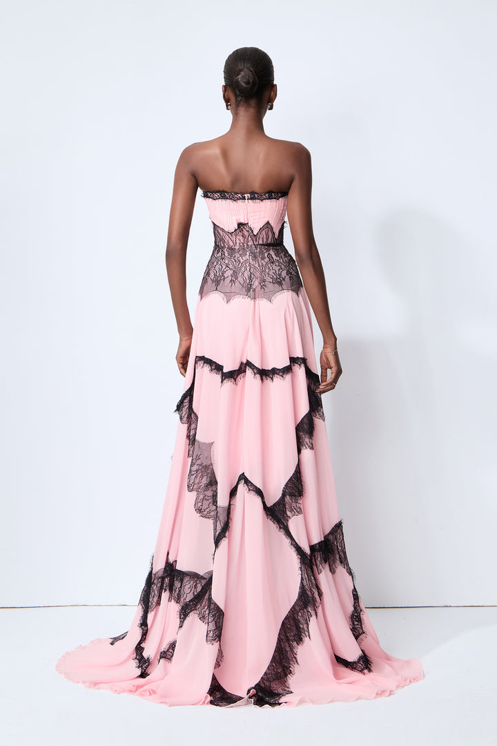 Styling-Option: Rosa Kleid ohne Träger – KYMA