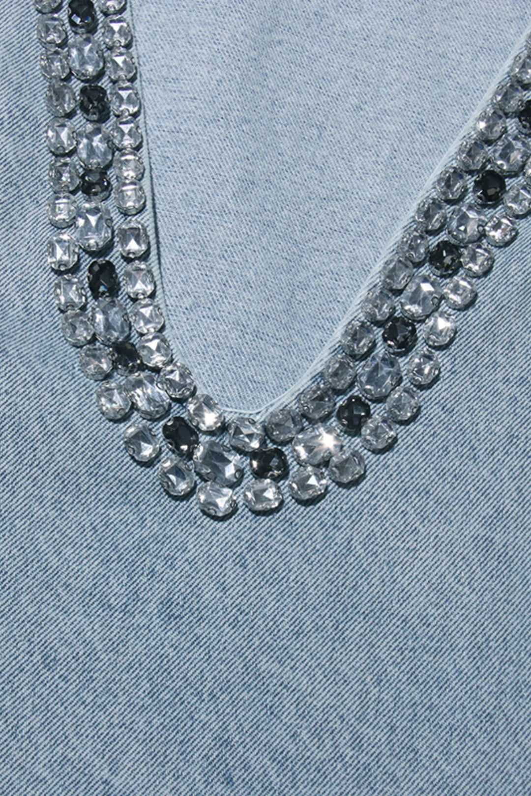 Shirley Mini-Denimkleid Nahaufnahme Kristalle