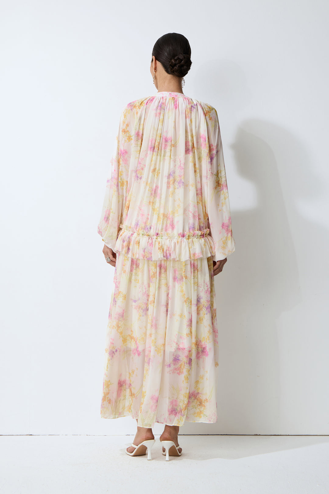 Stofftextur des Chiffonkleids - KYMA