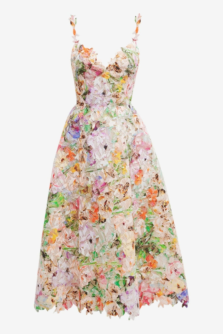 Das Kleid im Detail mit Fokus auf den Stoff - KYMA