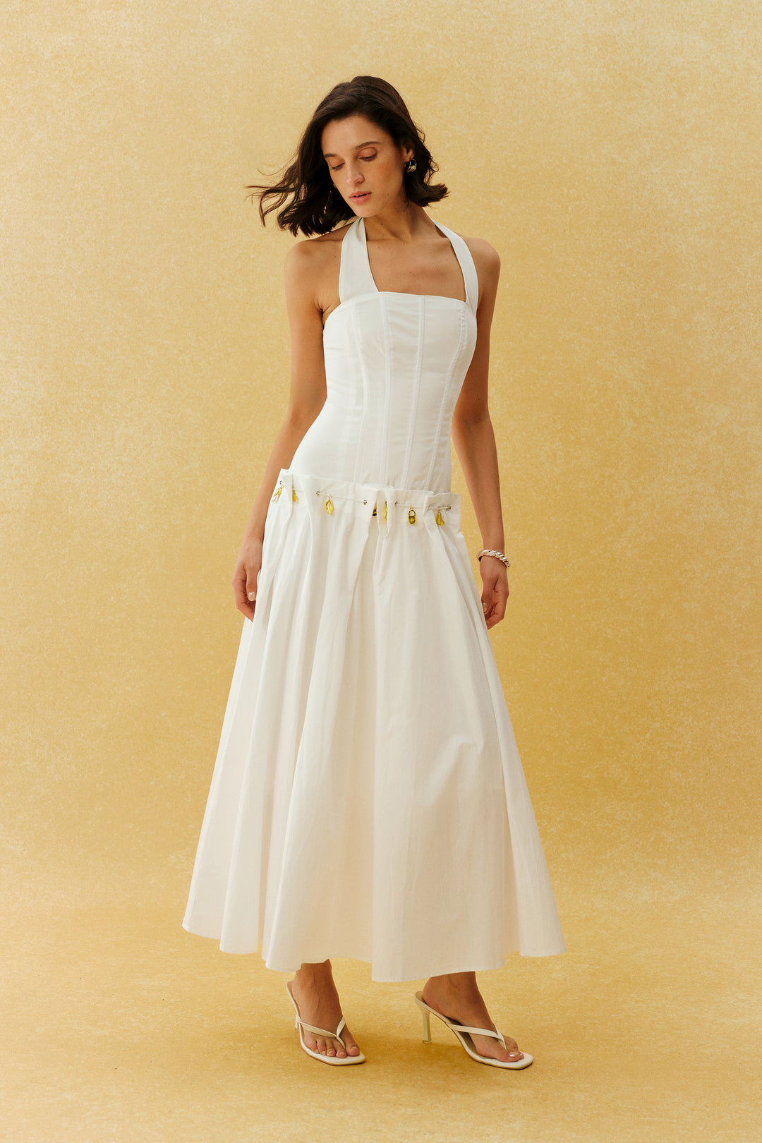Weißes Neckholder-Korsett-Maxikleid – Vorderansicht