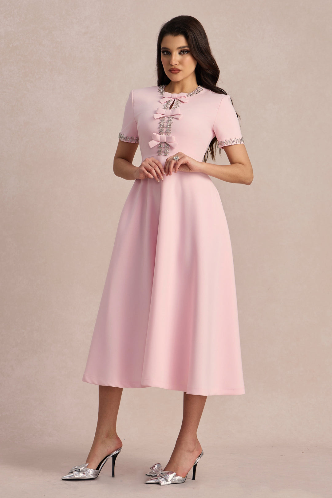 Zoe MIDI-KLEID MIT KRISTALLBESATZ UND SCHLEIFEN-DETAIL