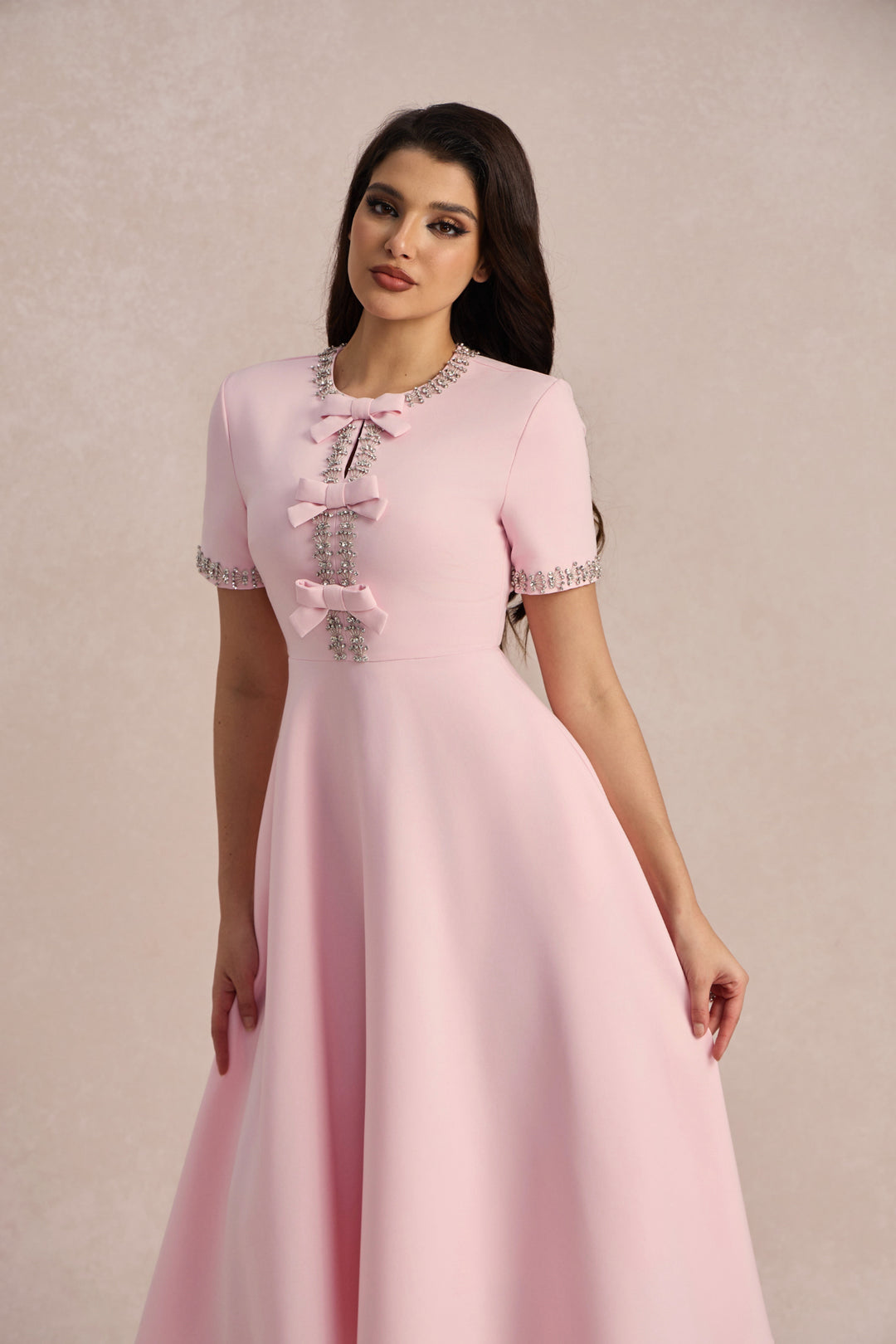 Zoe MIDI-KLEID MIT KRISTALLBESATZ UND SCHLEIFEN-DETAIL